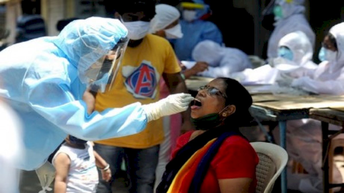 भोपाल में दोगुनी रफ्तार से बढ़ रहा कोरोना, 13 दिन में 5 हजार मरीज़ मिले भोपाल में दोगुनी रफ्तार से बढ़ रहा कोरोना, 13 दिन में 5 हजार मरीज़ मिले