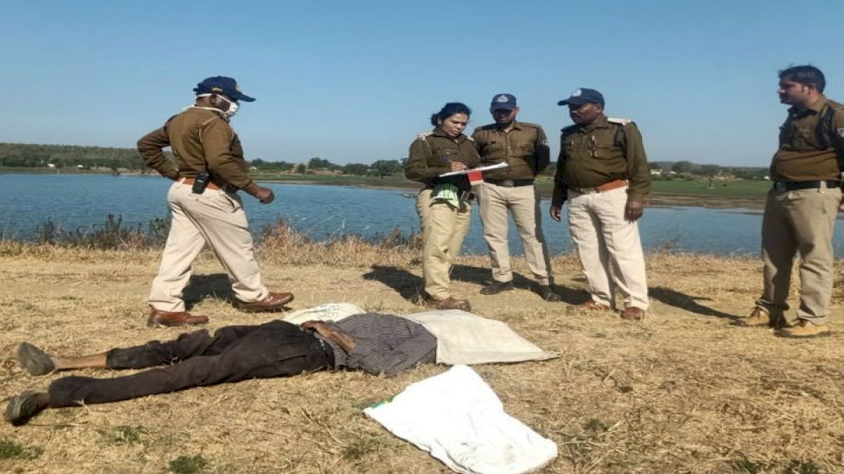 मध्य प्रदेश के सागर में पानी के लिए खूनी संघर्ष, एक की मौत, 9 घायल मध्य प्रदेश के सागर में पानी के लिए खूनी संघर्ष, एक की मौत, 9 घायल