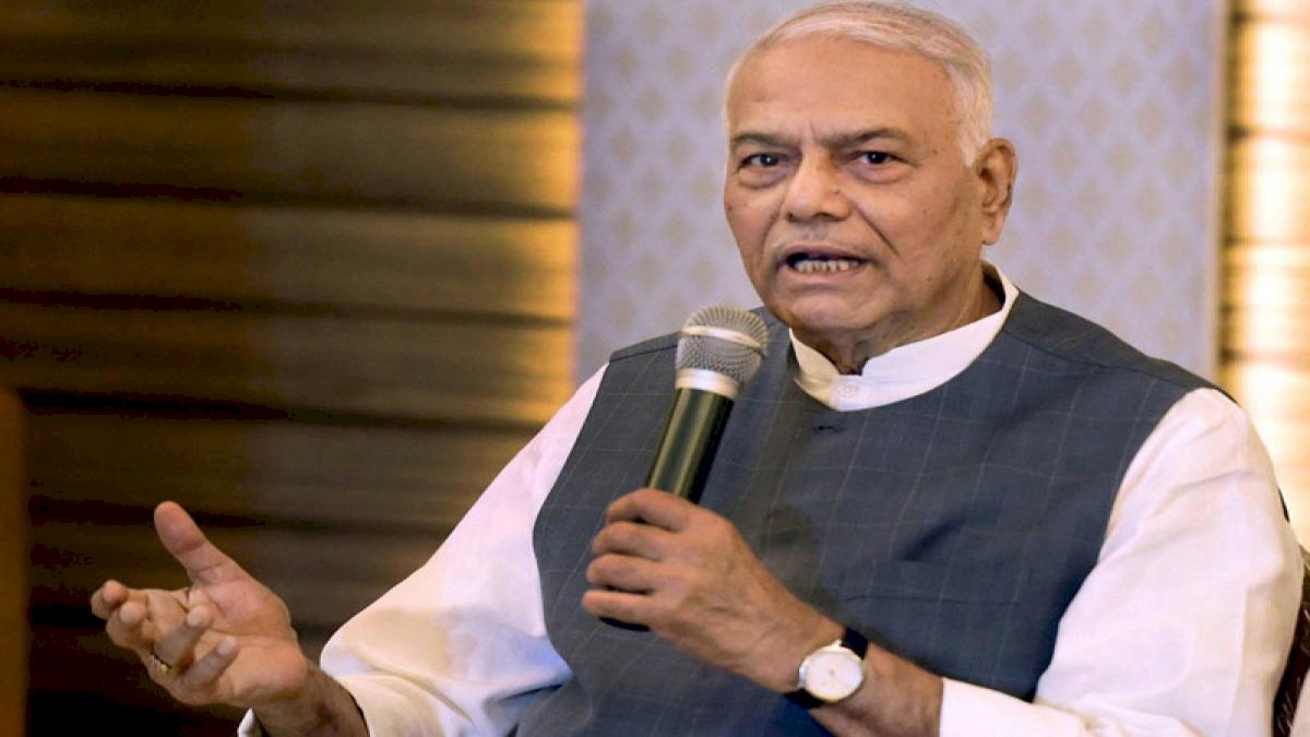 Yashwant Sinha: राजनीति का अधिकार सिर्फ बीजेपी को, बाकी दल रामधुन गाएं Yashwant Sinha: राजनीति का अधिकार सिर्फ बीजेपी को, बाकी दल रामधुन गाएं