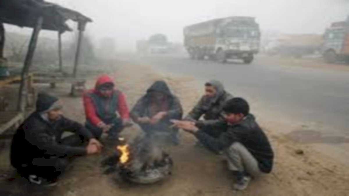 मध्य प्रदेश के कई हिस्सों में दो दिन बारिश की चेतावनी, ठंड दिखाएगी अपना तेवर मध्य प्रदेश के कई हिस्सों में दो दिन बारिश की चेतावनी, ठंड दिखाएगी अपना तेवर