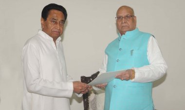 CM kamalnath has submitted his resignation to madhya pradesh governor lalji tandon