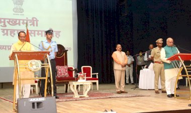 shivraj singh chouhan taking oath as a cm