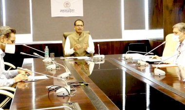 CM shivraj singh chouhan in video conferencing