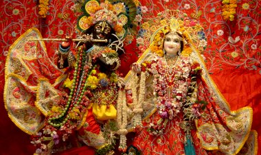 Photo Courtesy:  Wallpaper Cave