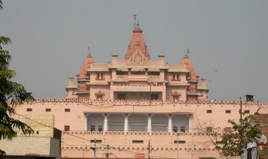 Photo Courtesy: Photo: Wikimedia Commons