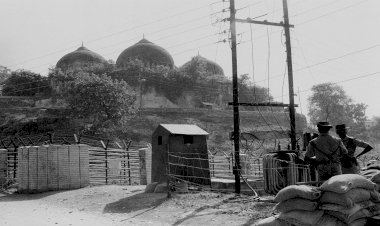 Photo Courtesy: Swraj Express