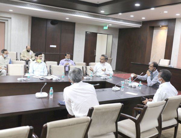 CM shivraj singh chouhan in review meeting CM shivraj singh chouhan in review meeting