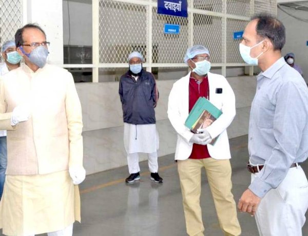 CM shivraj singh chouhan in reviewed medical preparations 