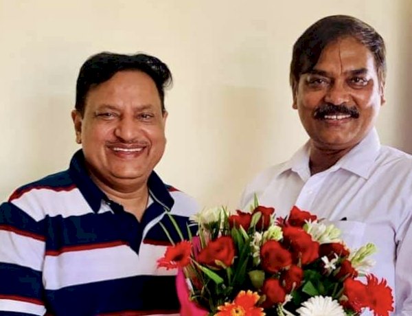 मंत्री अरविंद भदौरिया के साथ फेथ बिल्डर मालिक राघवेंद्र सिंह मंत्री अरविंद भदौरिया के साथ फेथ बिल्डर मालिक राघवेंद्र सिंह