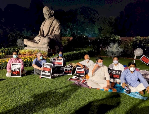 Photo Courtesy: IANS Tweets Photo Courtesy: IANS Tweets