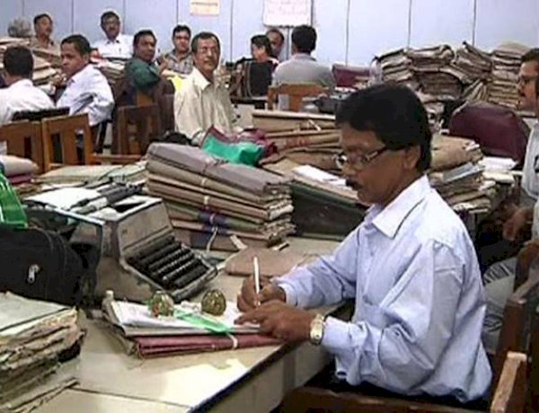 Photo Courtesy: The Financial Express Photo Courtesy: The Financial Express