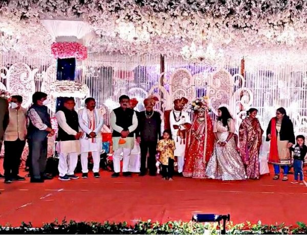 Photo Courtesy : Twitter Photo Courtesy : Twitter
