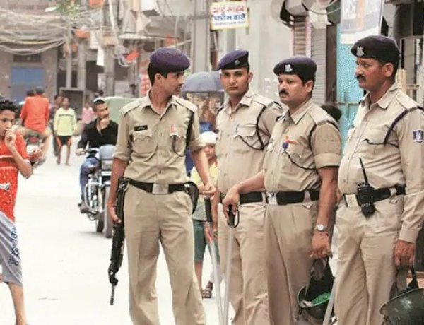 Photo Courtesy : Zee News Photo Courtesy : Zee News