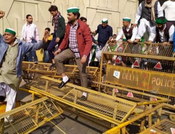 Photo Courtesy: Live Hindustan Photo Courtesy: Live Hindustan