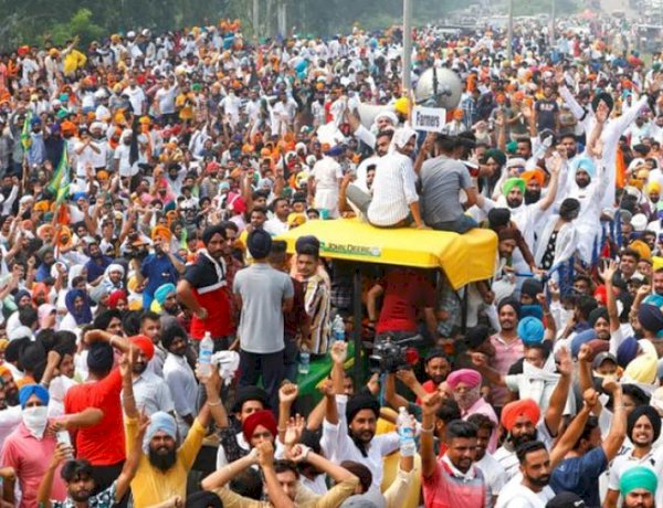 Photo Courtesy : Zee News Photo Courtesy : Zee News
